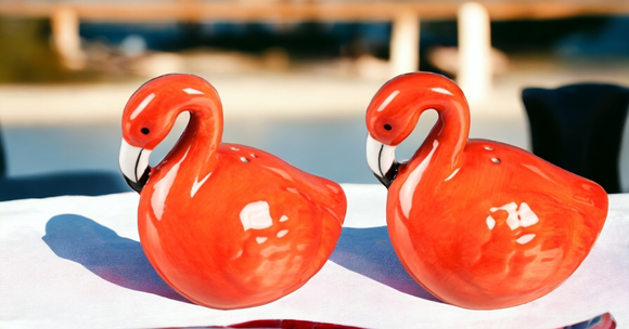 Ceramic Salt & Pepper Shaker Set, Flamingos